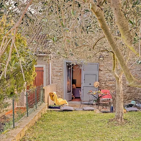 Casa *